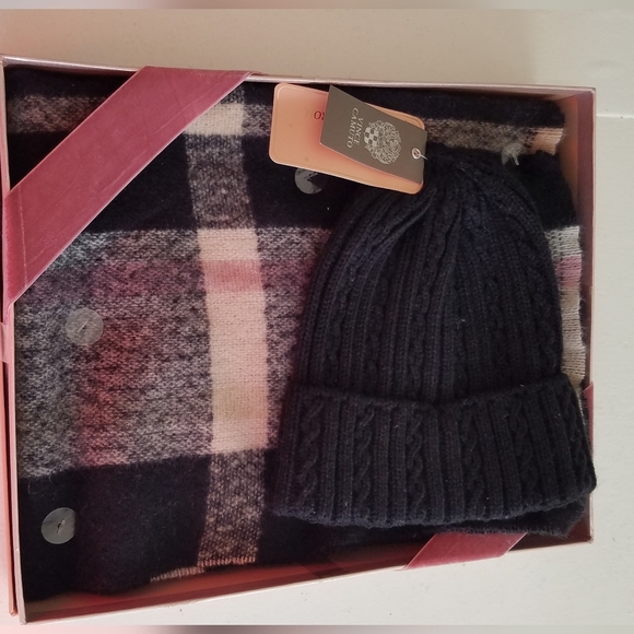 New NIB Vince Camuto Scarf & Beanie Set One Size  Black Plaid - Picture 1 of 7